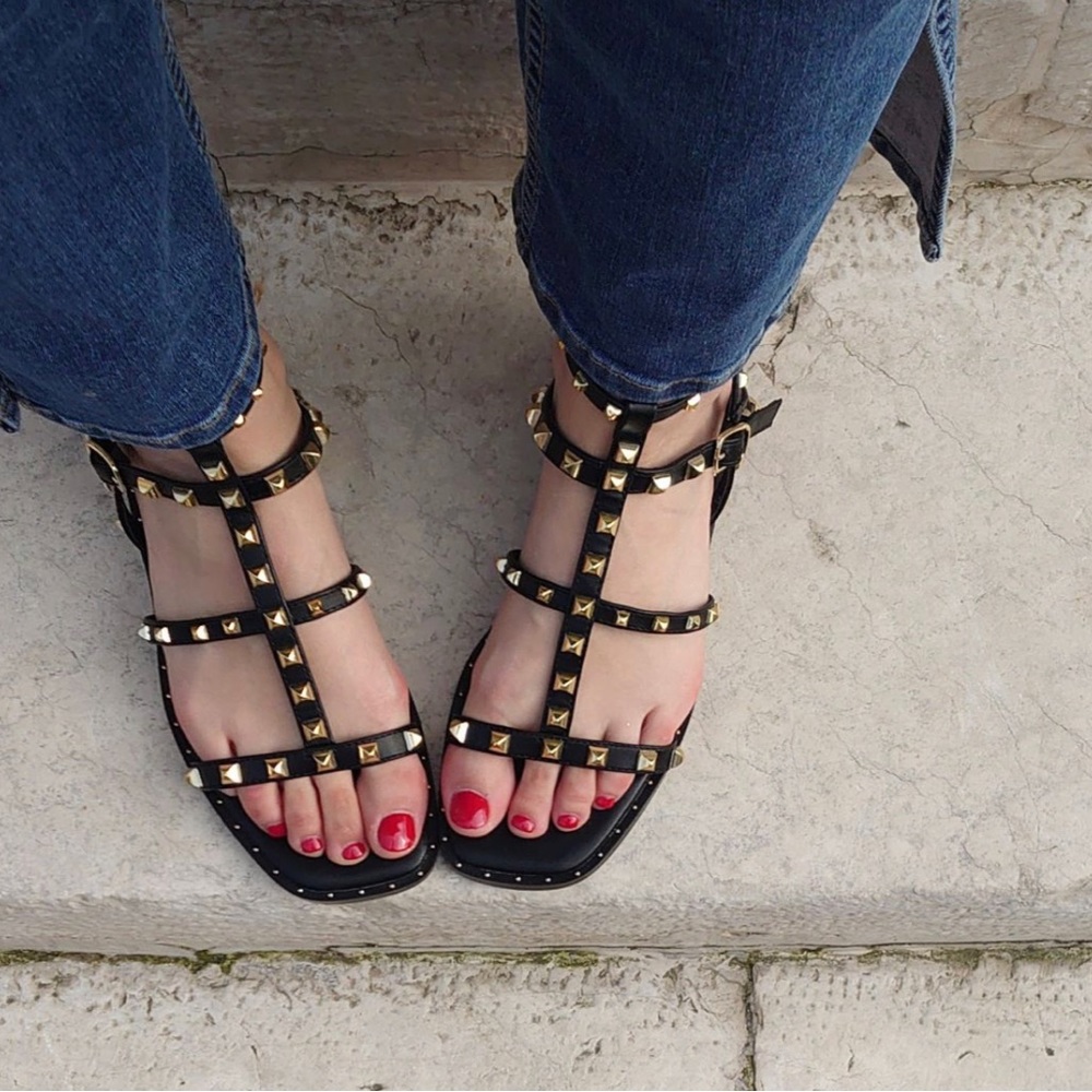 Bibi Lou brand new yuriko gladiator sandal with rock studs